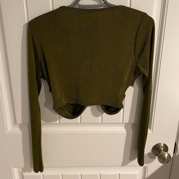 Long sleeved crop top - Picture 2 of 2
